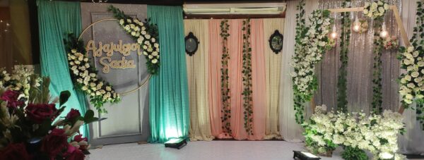 Super Saver Wedding Stage Package 2 photobooth